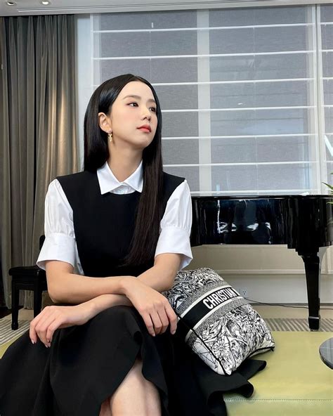 jisoo dior outfit